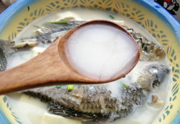 煮魚湯的魚