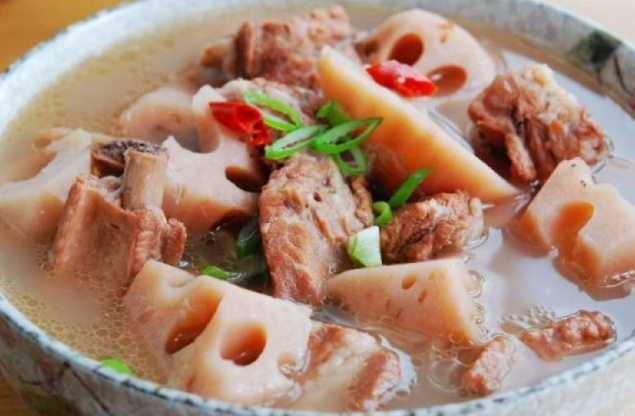 蓮藕排骨湯食譜