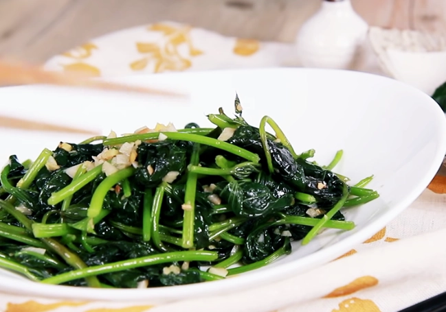 地瓜葉要切嗎 地瓜葉要切嗎