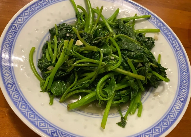 炒地瓜葉 炒地瓜葉