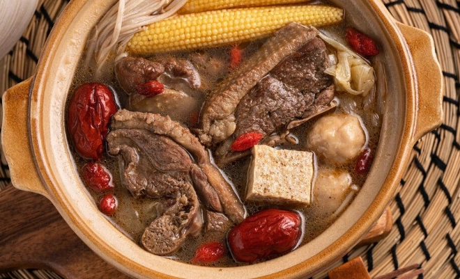 家常藥燉排骨湯做法：零失敗步驟與養生秘訣完整解析