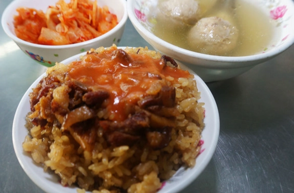 阿芳老師油飯作法完整教學：秘訣大公開，在家做出專業級油飯