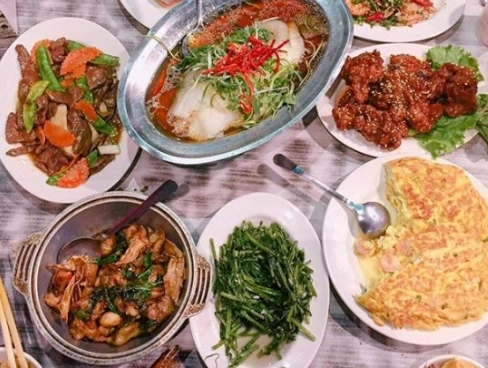 士林美食小吃全攻略：在地人私藏推薦與避坑指南