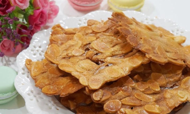 杏仁瓦片鋪平技巧全攻略：烘焙專家教你做出薄脆均勻的餅乾