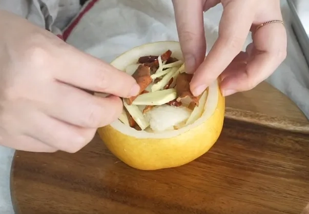 蜂蜜燉水梨做法