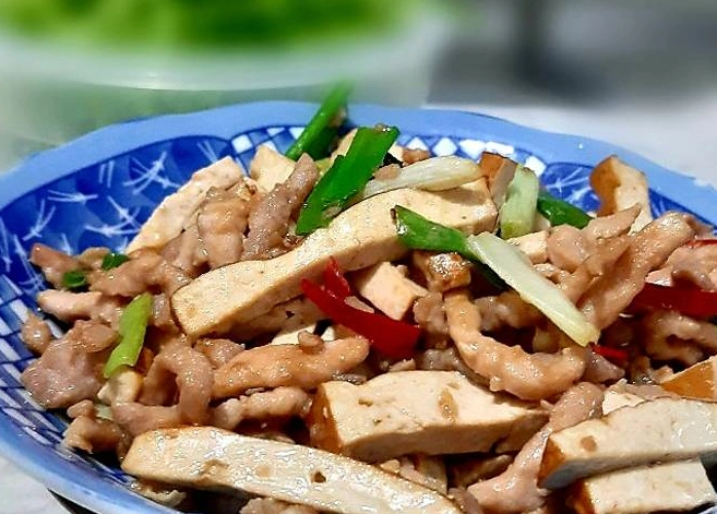 豆干炒肉絲食譜