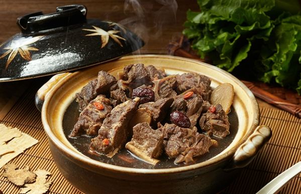 藥膳羊肉爐做法