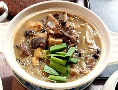 藥膳羊肉爐做法