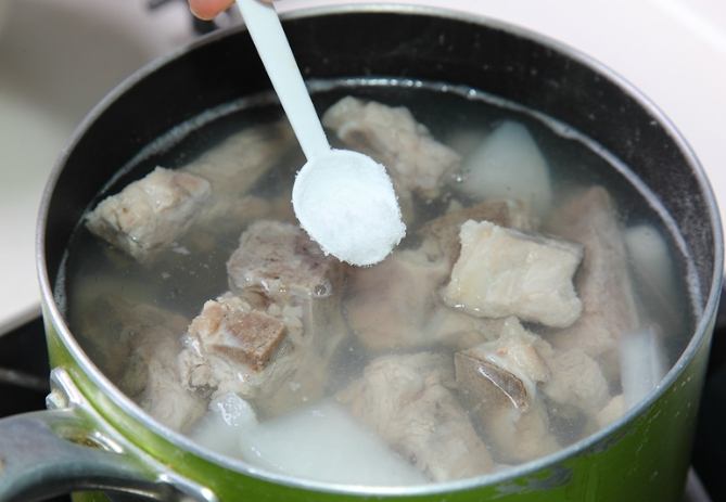 排骨湯去腥技巧