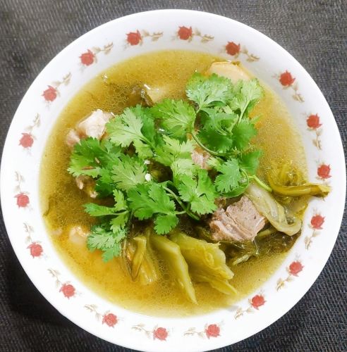 酸菜蘿蔔排骨湯 食譜 酸菜蘿蔔排骨湯 食譜