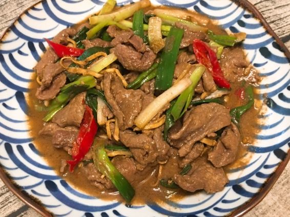 家常蔥爆牛肉