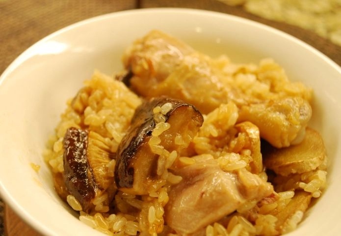 台灣麻油雞米糕餐廳