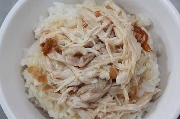 台灣鶏肉飯