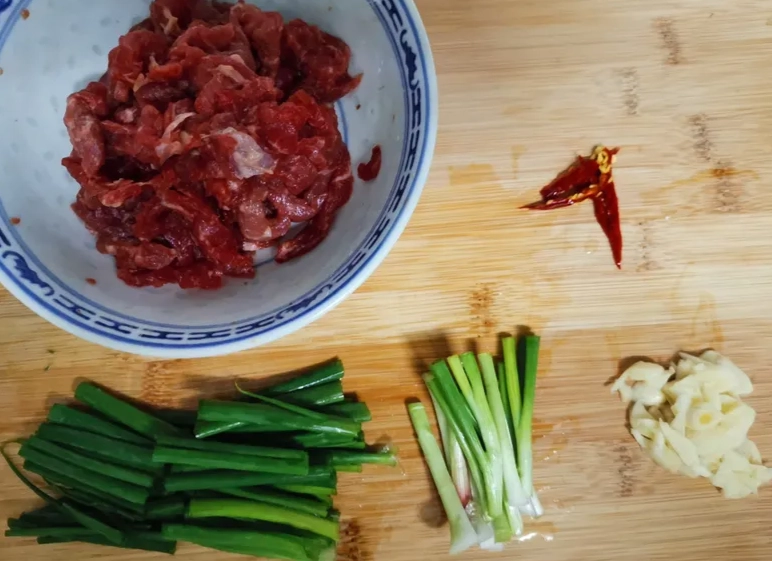 蔥爆牛肉食譜 蔥爆牛肉食譜