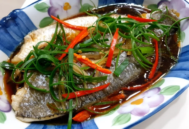台湾清蒸鲈鱼食谱