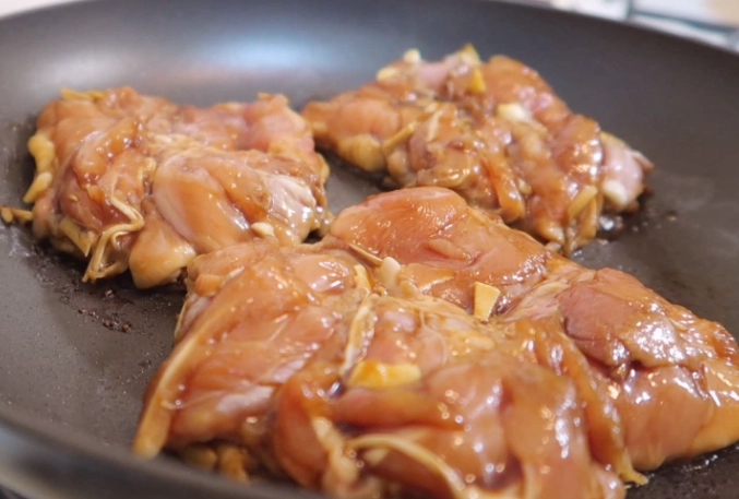 煎帶骨雞腿技巧 煎帶骨雞腿技巧