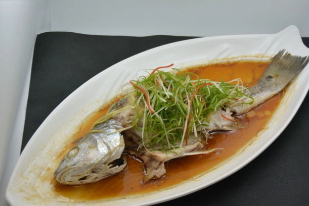台湾清蒸鲈鱼食谱