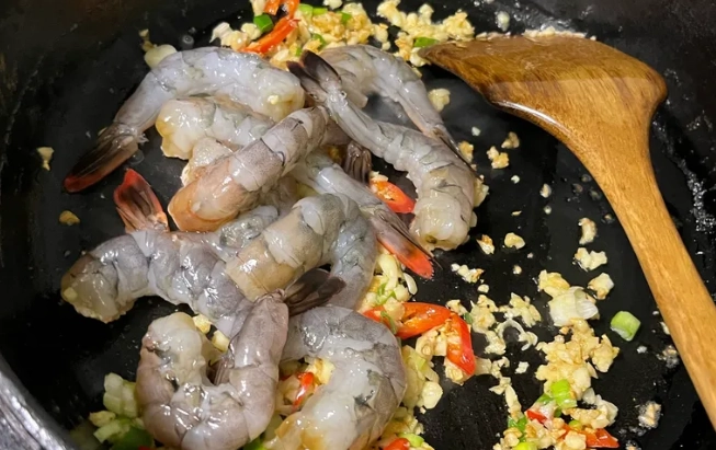 台灣炒草蝦餐廳 台灣炒草蝦餐廳