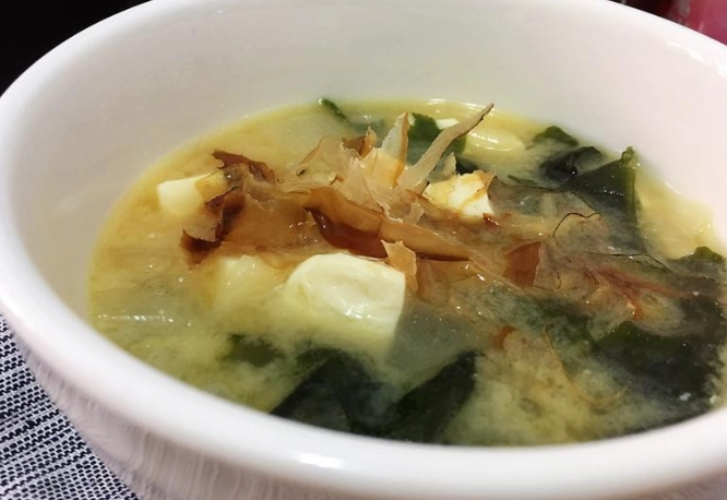 海帶豆腐味噌湯食譜